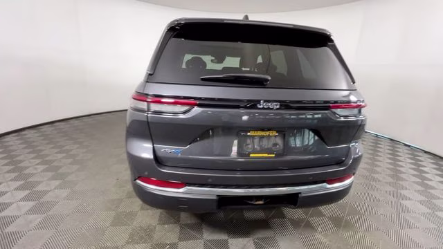 2022 Baltic Gray Metallic Clearcoat Jeep Grand Cherokee 4xe 4X4 SUV