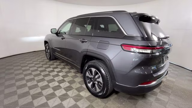 2022 Baltic Gray Metallic Clearcoat Jeep Grand Cherokee 4xe 4X4 SUV