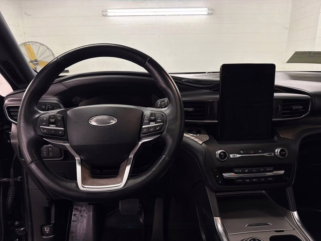 2020 Agate Black Metallic Ford Explorer Platinum 4X4 SUV