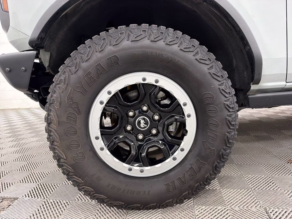 2023 Cactus Gray Ford Bronco Badlands 4X4 SUV