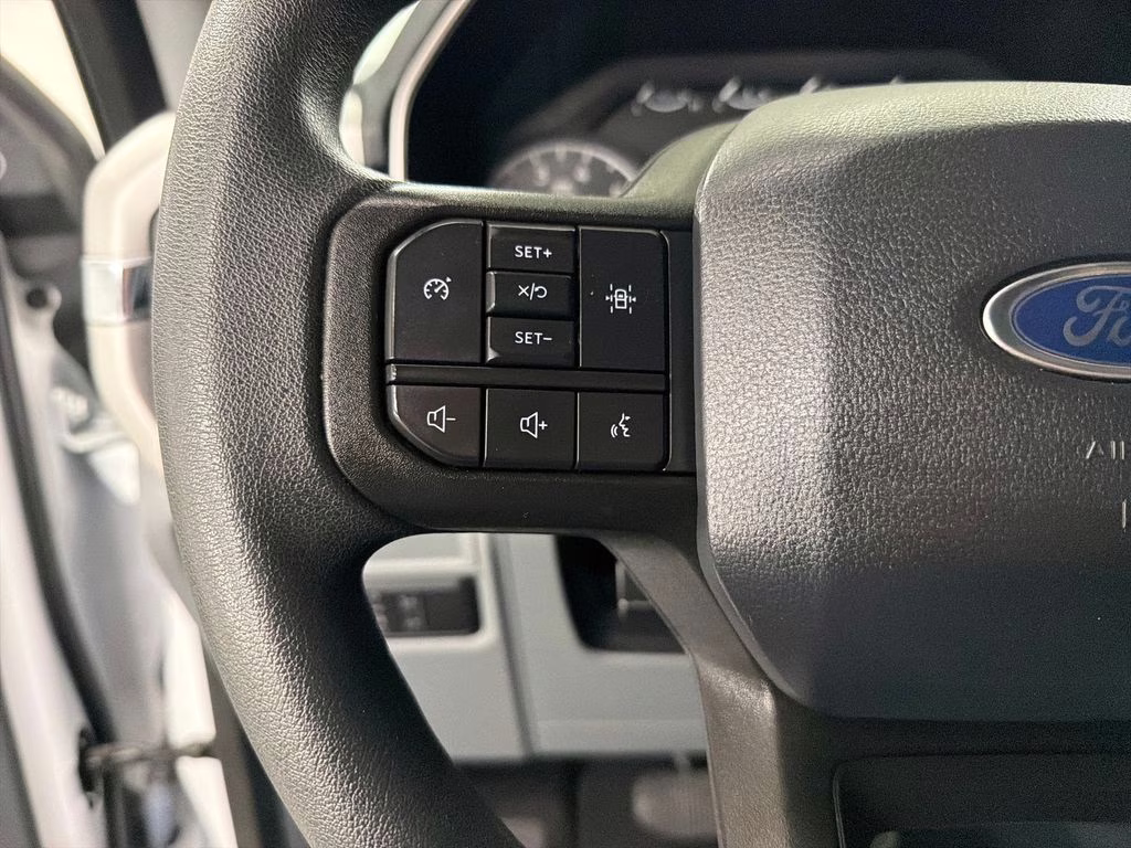 2022 Oxford White Ford F-150 XLT 4X4 Truck