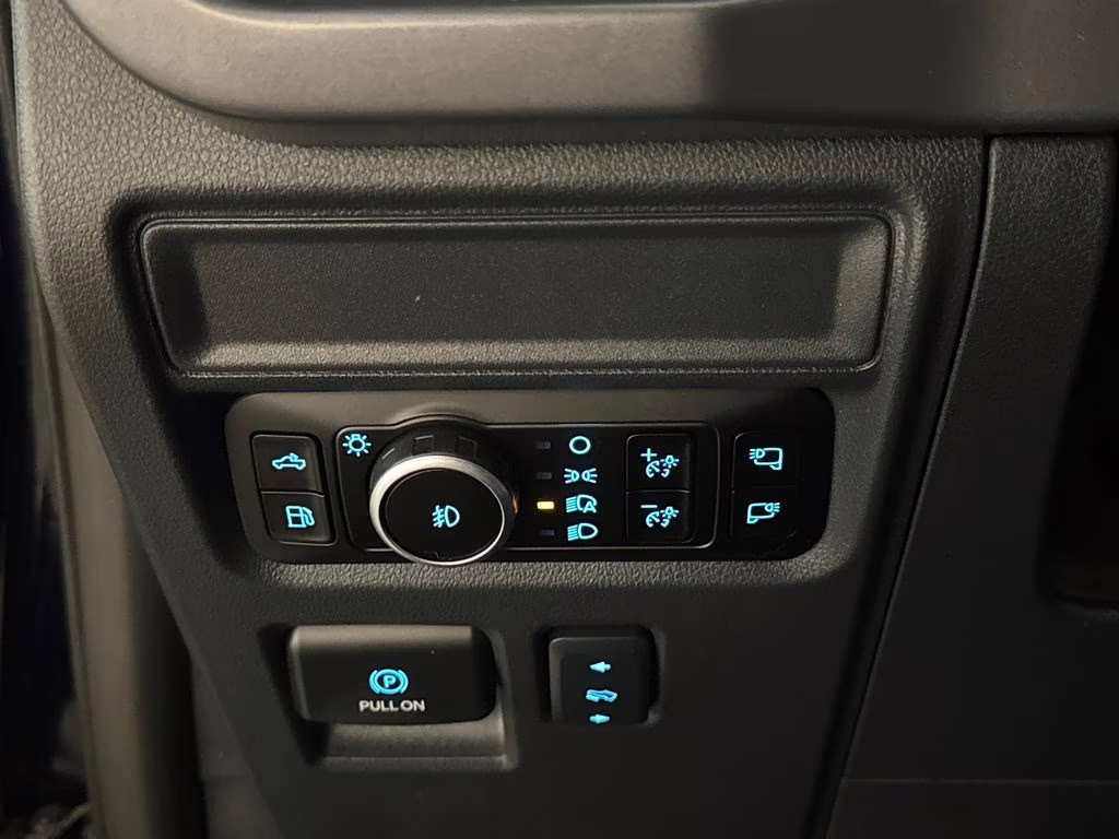2025 Antimatter Blue Metallic Ford F-150 XLT 4X4 Truck
