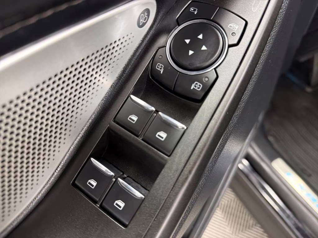 2020 Agate Black Metallic Ford Explorer Platinum 4X4 SUV