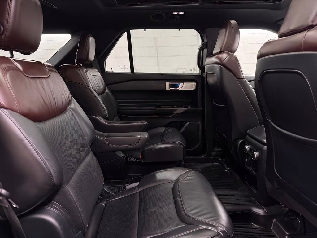 2020 Agate Black Metallic Ford Explorer Platinum 4X4 SUV