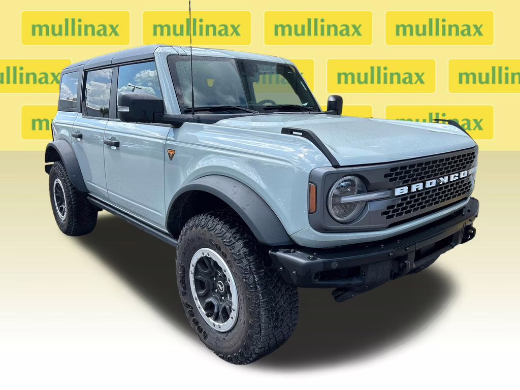 2023 Cactus Gray Ford Bronco Badlands 4X4 SUV