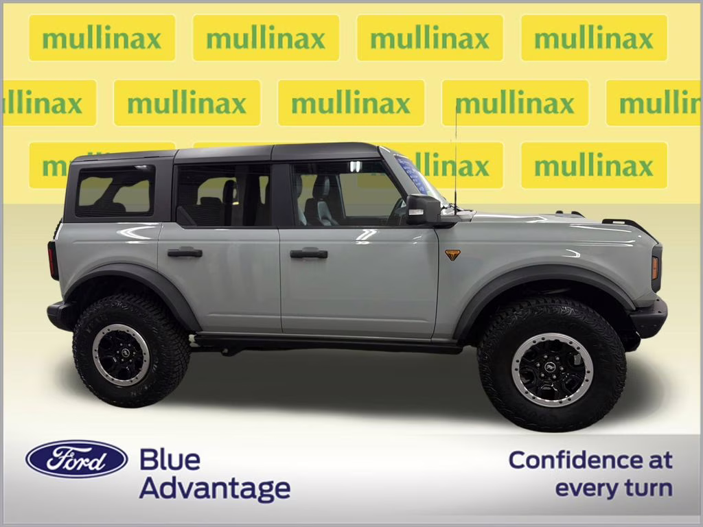 2023 Cactus Gray Ford Bronco Badlands 4X4 SUV