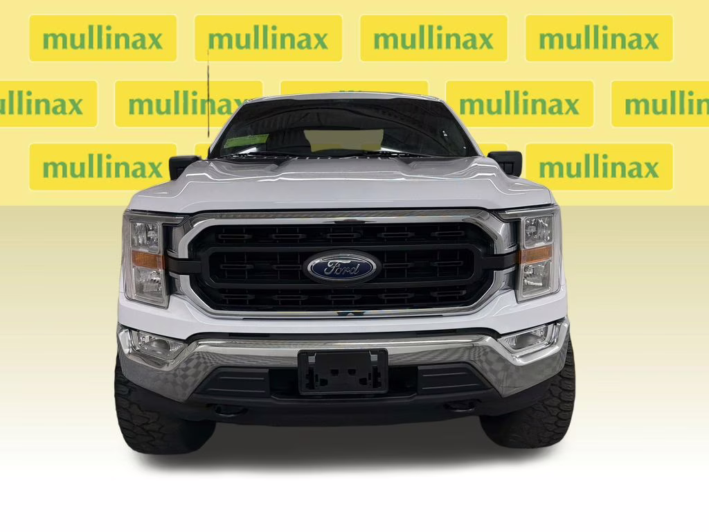 2022 Oxford White Ford F-150 XLT 4X4 Truck