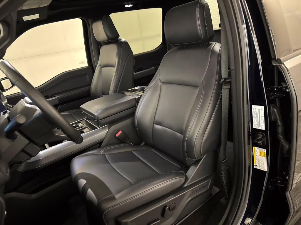 2025 Blue Metallic Ford F-150 XLT 4X4 Truck