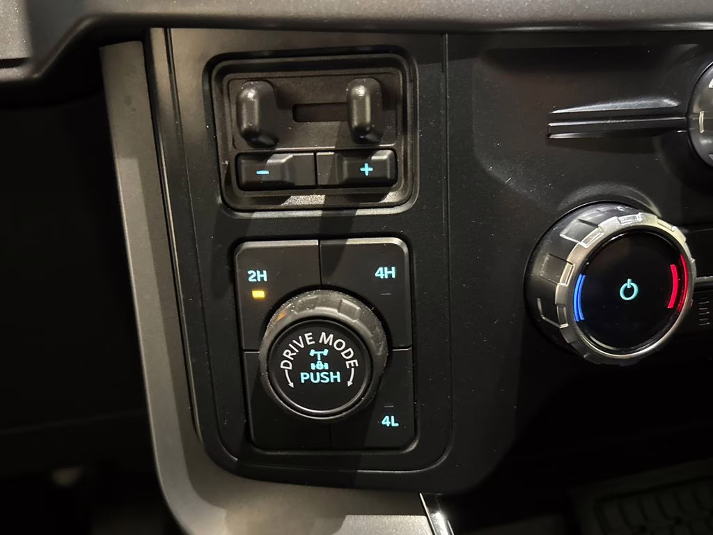 2025 Blue Metallic Ford F-150 XLT 4X4 Truck