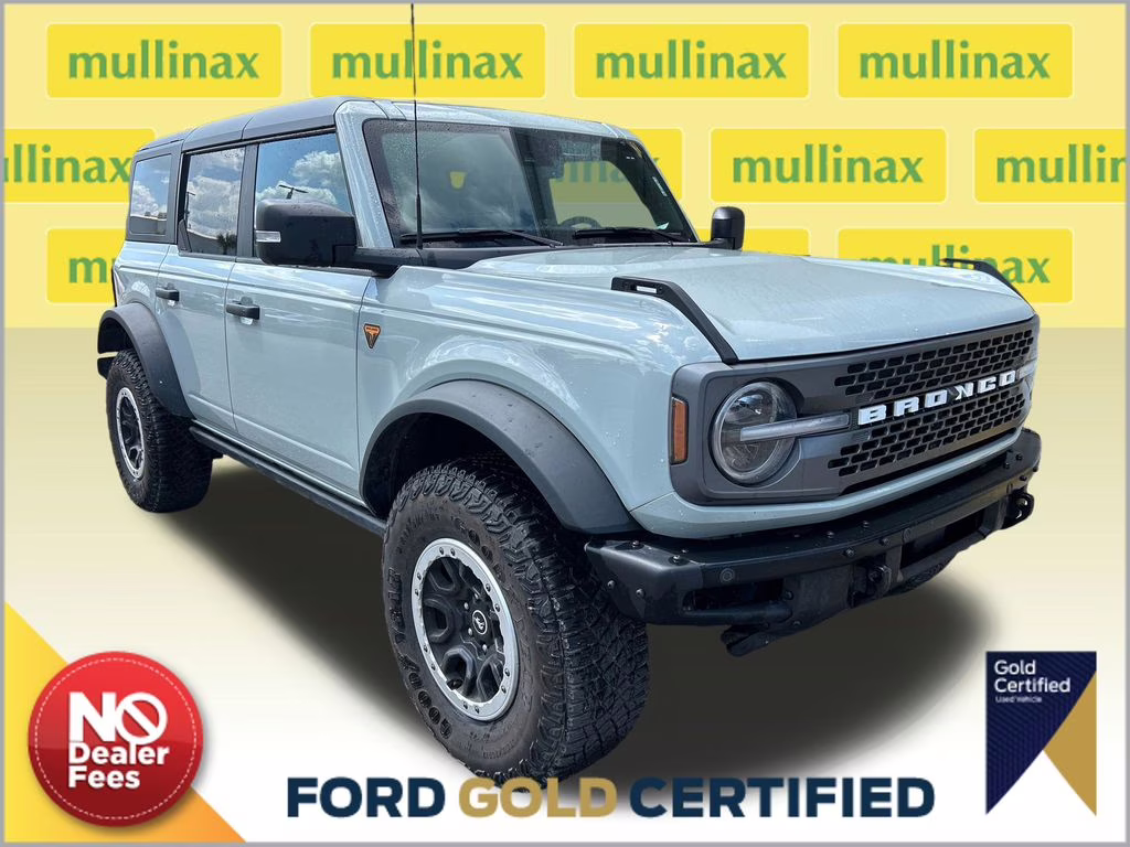 2023 Cactus Gray Ford Bronco Badlands 4X4 SUV