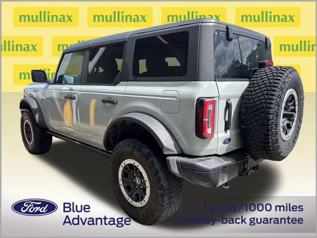 2023 Cactus Gray Ford Bronco Badlands 4X4 SUV