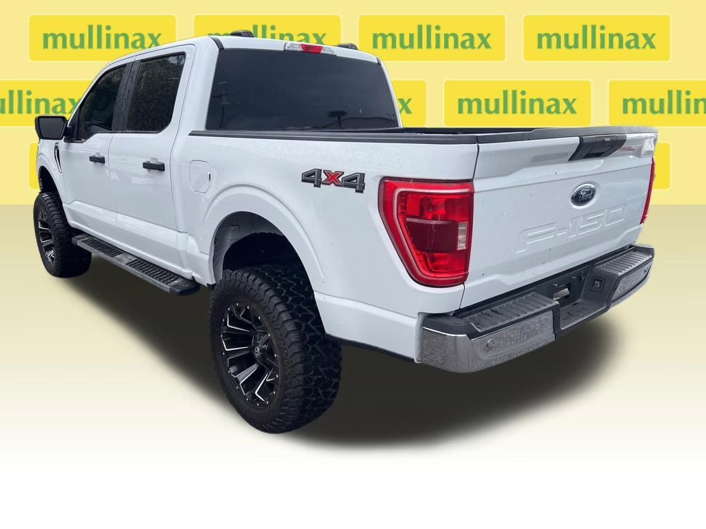 2022 Oxford White Ford F-150 XLT 4X4 Truck