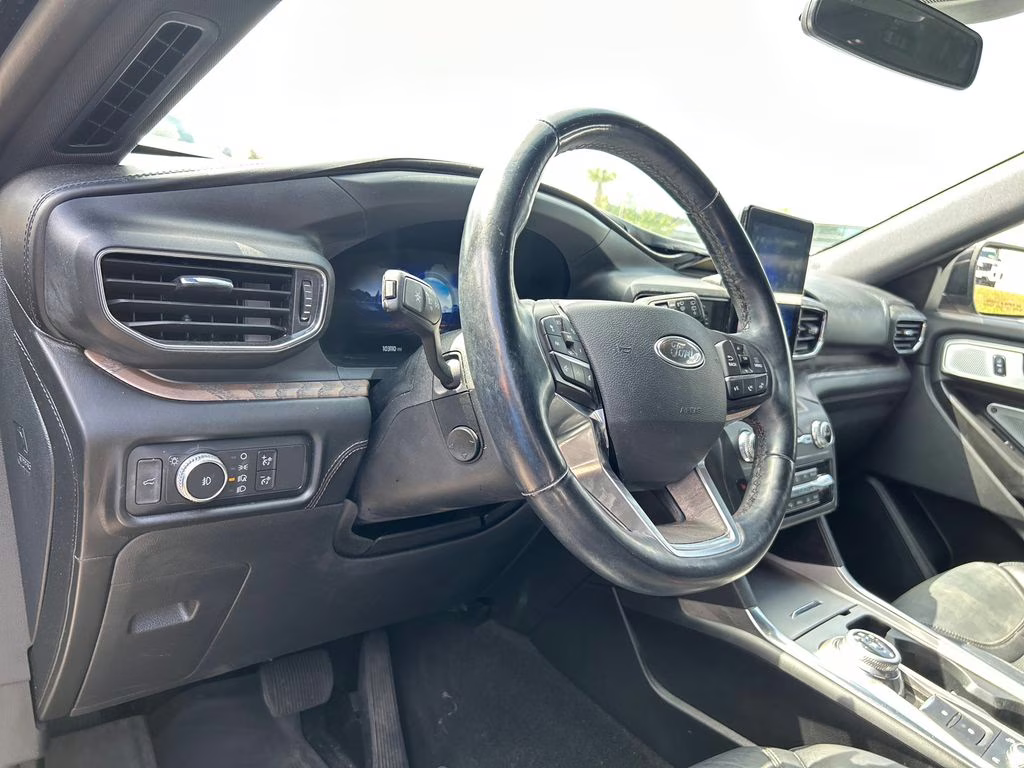 2020 Agate Black Metallic Ford Explorer Platinum 4X4 SUV