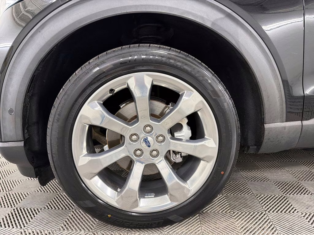2020 Agate Black Metallic Ford Explorer Platinum 4X4 SUV
