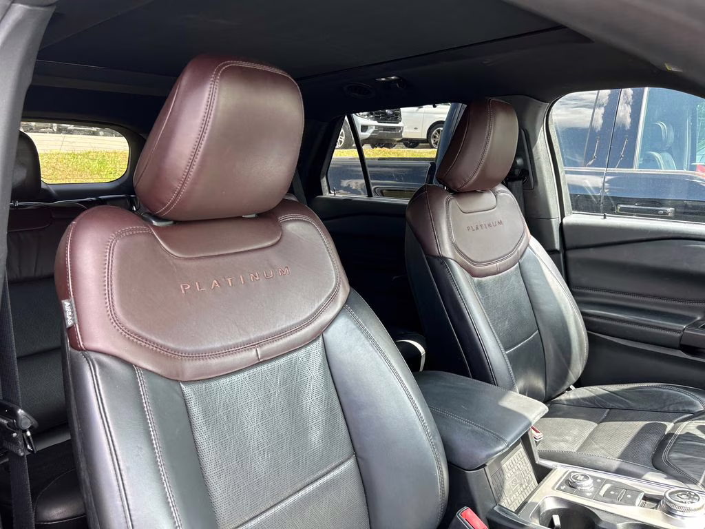 2020 Agate Black Metallic Ford Explorer Platinum 4X4 SUV