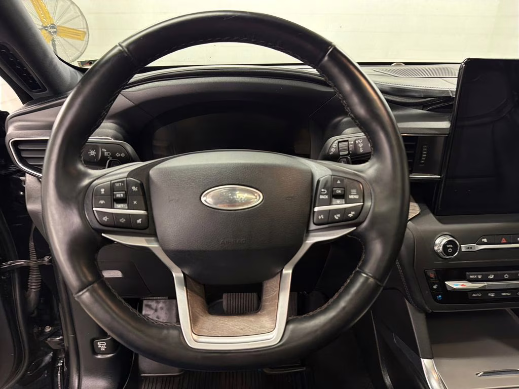 2020 Agate Black Metallic Ford Explorer Platinum 4X4 SUV