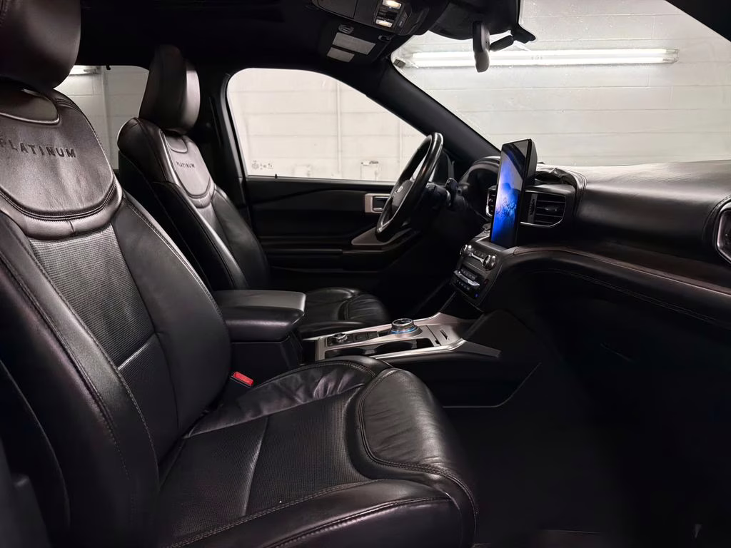 2020 Agate Black Metallic Ford Explorer Platinum 4X4 SUV