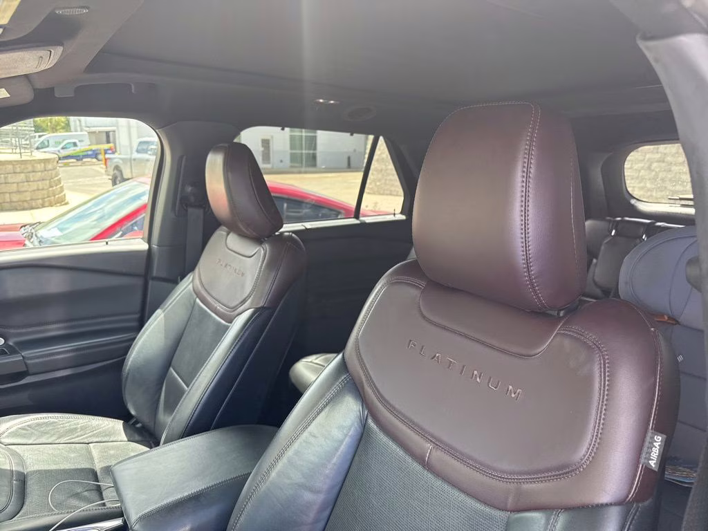 2020 Agate Black Metallic Ford Explorer Platinum 4X4 SUV