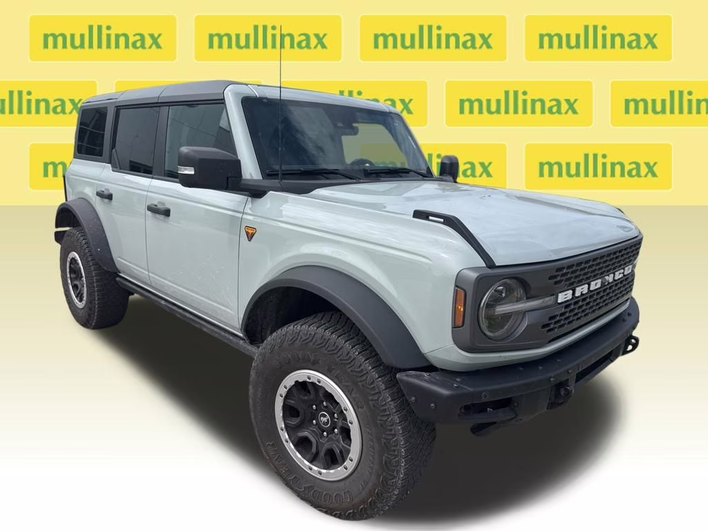 2023 Cactus Gray Ford Bronco Badlands 4X4 SUV