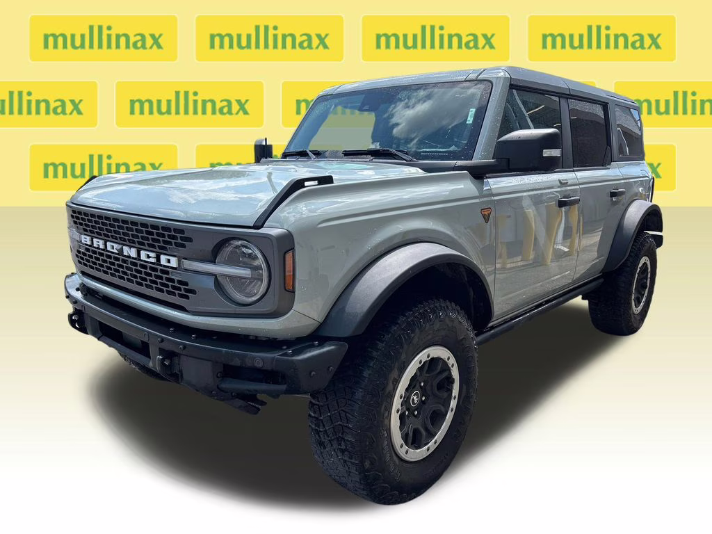 2023 Cactus Gray Ford Bronco Badlands 4X4 SUV