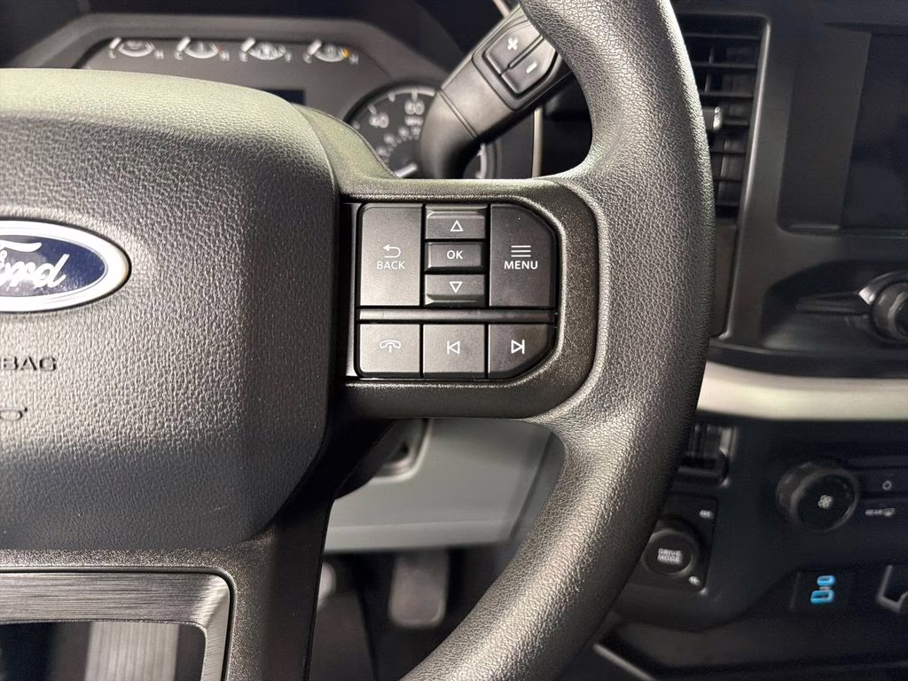 2022 Oxford White Ford F-150 XLT 4X4 Truck