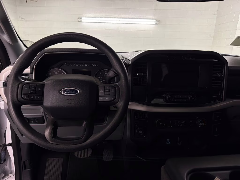2022 Oxford White Ford F-150 XLT 4X4 Truck