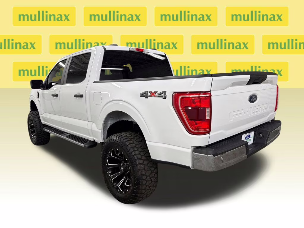 2022 Oxford White Ford F-150 XLT 4X4 Truck