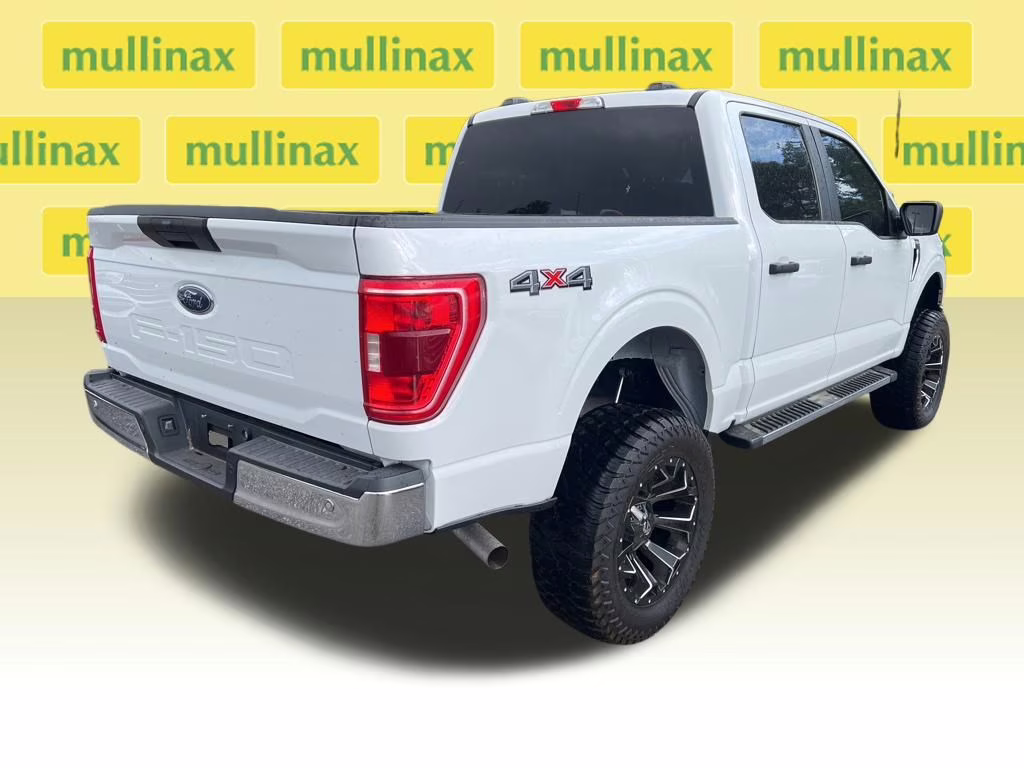 2022 Oxford White Ford F-150 XLT 4X4 Truck
