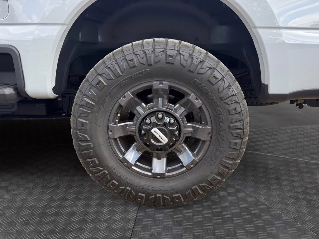 2026 Avalanche Ford Super Duty F-250 SRW XL STX DIESEL (LVL/37s) 4X4 Truck