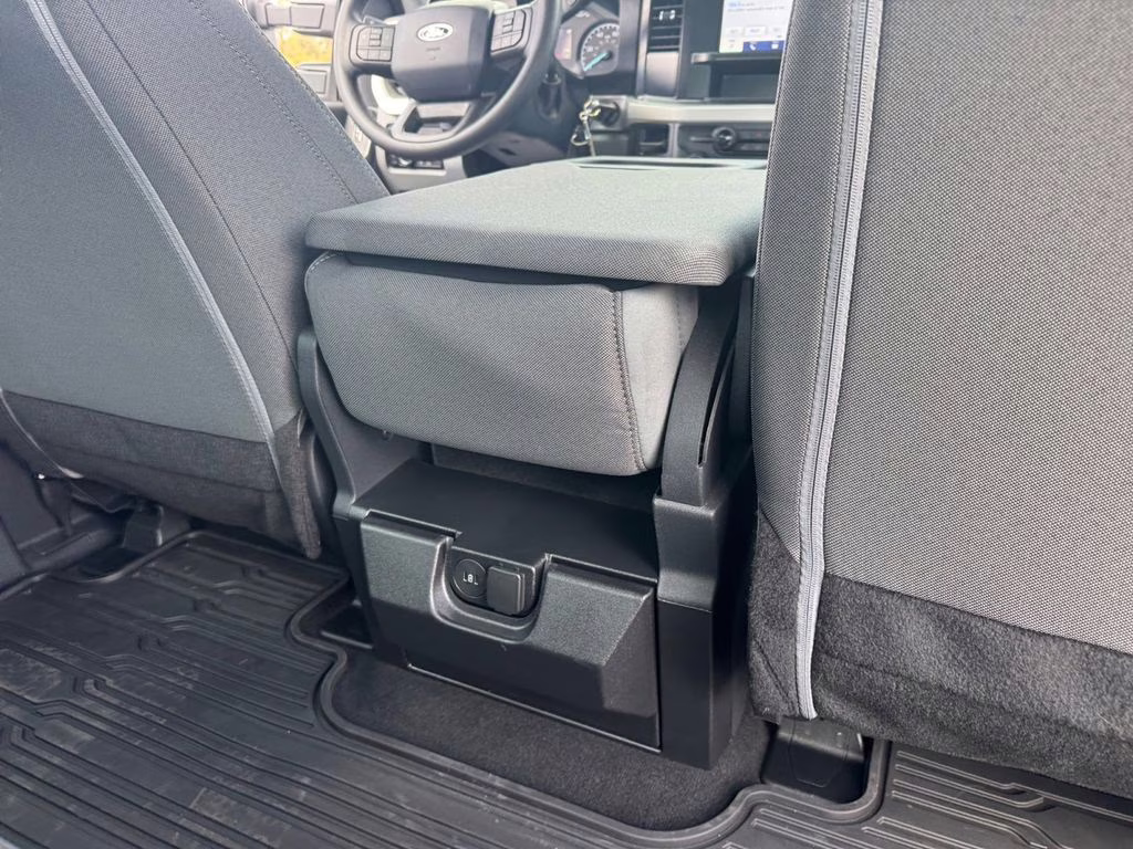 2026 Avalanche Ford Super Duty F-250 SRW XL STX DIESEL (LVL/37s) 4X4 Truck