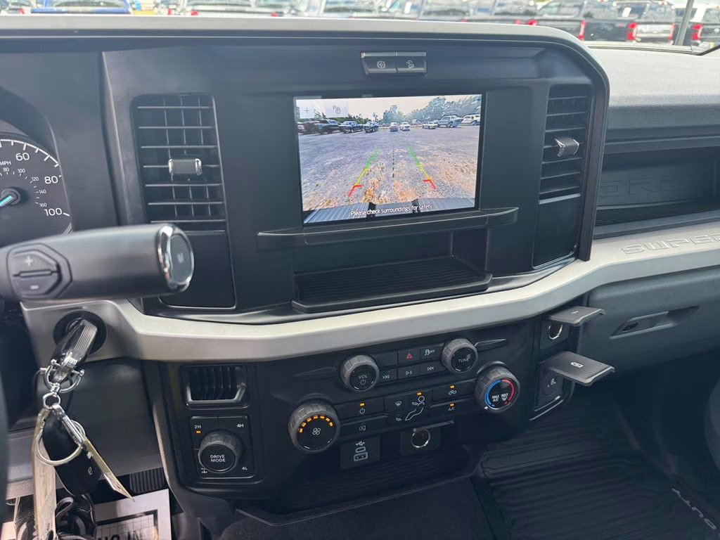 2026 Avalanche Ford Super Duty F-250 SRW XL STX DIESEL (LVL/37s) 4X4 Truck