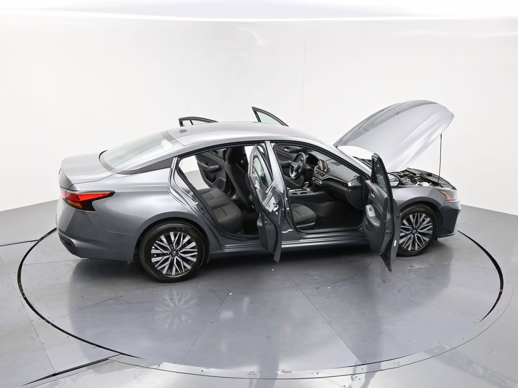 2025 Gun Metallic Nissan Altima 2.5 SV FWD Sedan