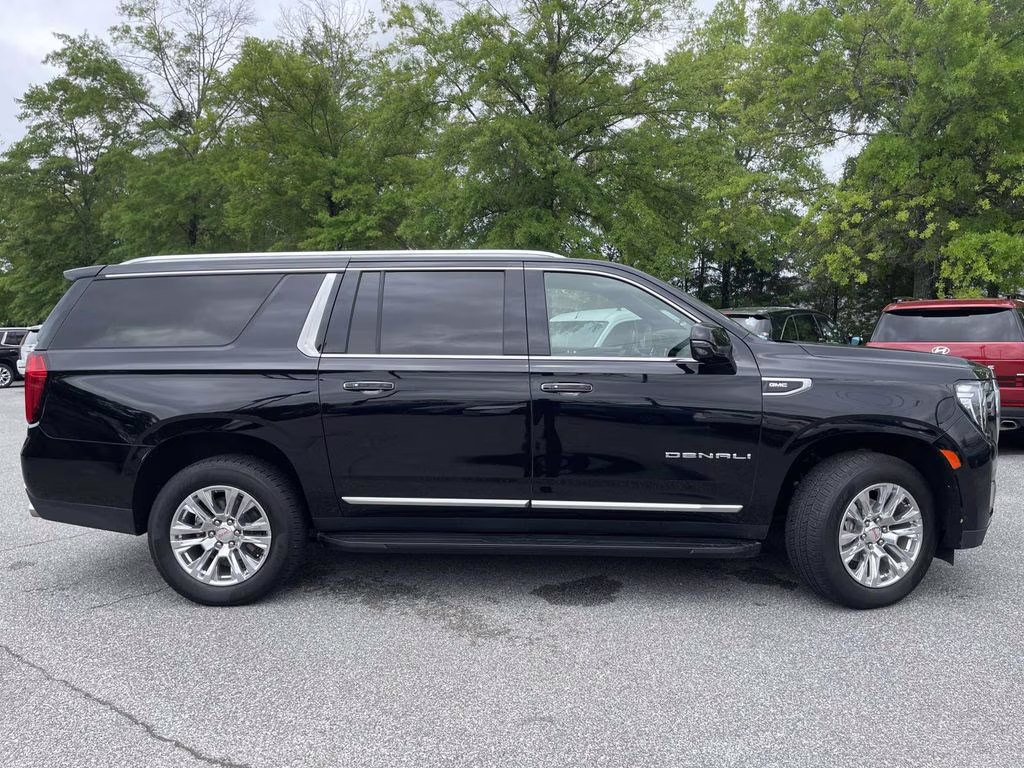 2024 Onyx Black GMC Yukon XL Denali 4X4 SUV