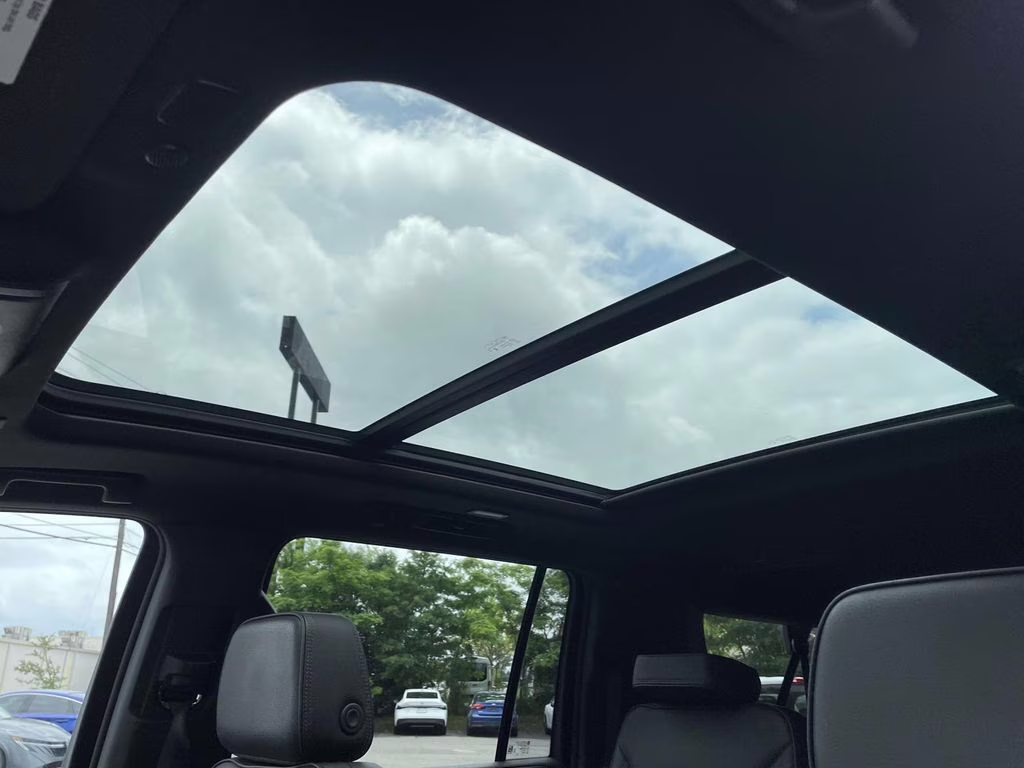 2024 Onyx Black GMC Yukon XL Denali 4X4 SUV