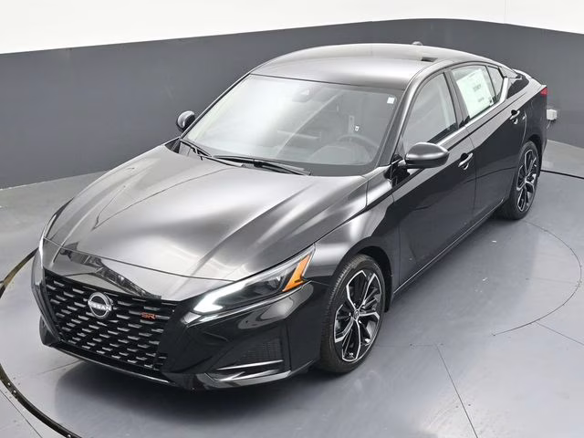 2026 Super Black Clearcoat Nissan Altima 2.5 SR FWD Sedan