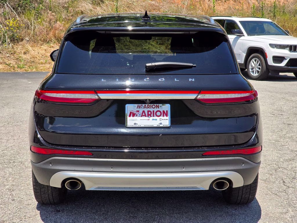 2022 Black Metallic Lincoln Corsair Standard FWD SUV