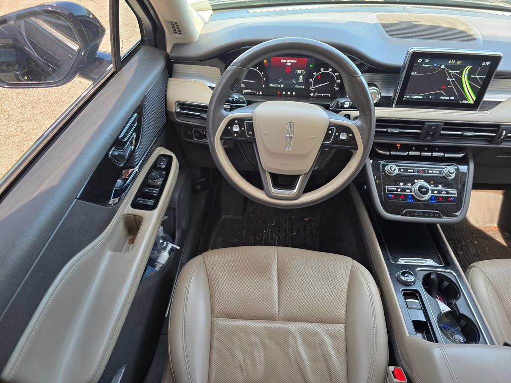 2022 Black Metallic Lincoln Corsair Standard FWD SUV