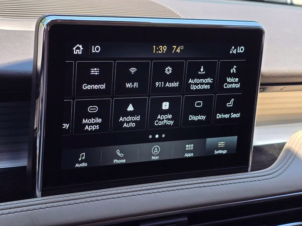 2022 Black Metallic Lincoln Corsair Standard FWD SUV