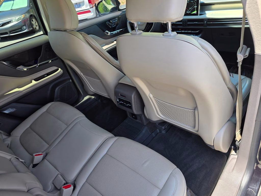 2022 Black Metallic Lincoln Corsair Standard FWD SUV