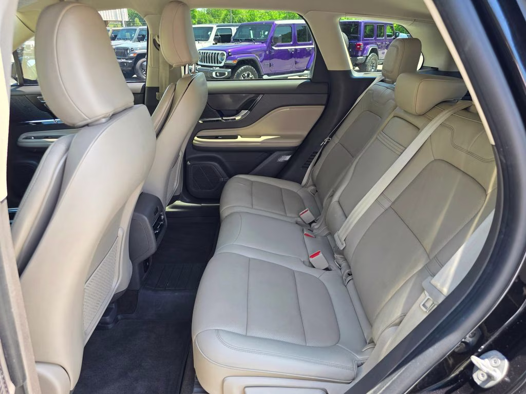 2022 Black Metallic Lincoln Corsair Standard FWD SUV