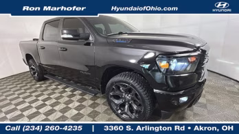 2022 Diamond Black Crystal Pearlcoat Ram 1500 Big Horn/Lone Star 4X4 Truck
