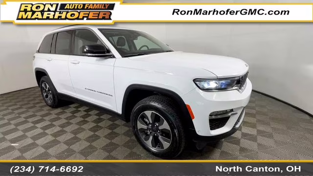 2022 Bright White Clearcoat Jeep Grand Cherokee 4xe 4X4 SUV