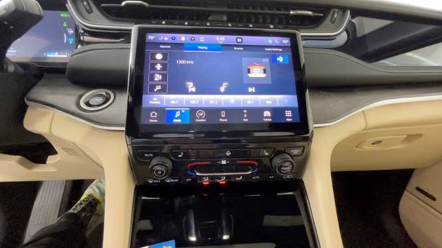 2023 Velvet Red Pearlcoat Jeep Grand Cherokee 4xe 4X4 SUV