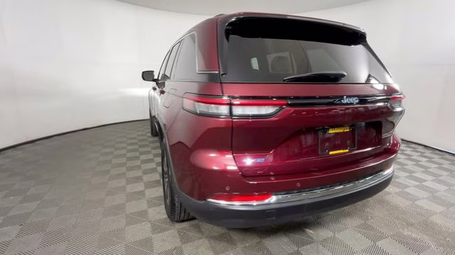 2023 Velvet Red Pearlcoat Jeep Grand Cherokee 4xe 4X4 SUV