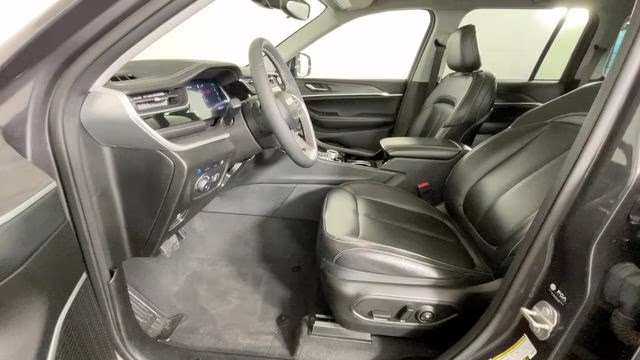 2023 Baltic Gray Metallic Clearcoat Jeep Grand Cherokee 4xe 4X4 SUV