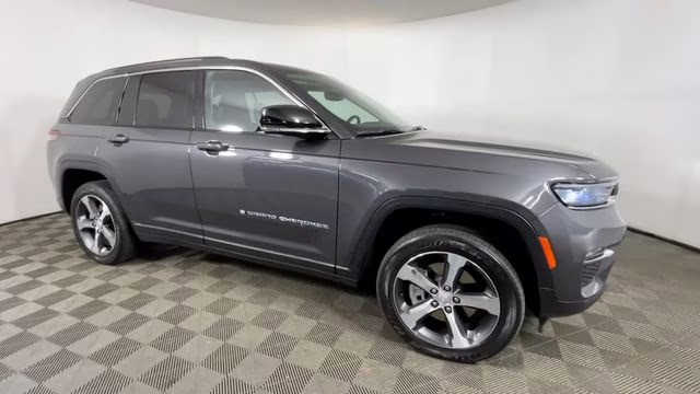2023 Baltic Gray Metallic Clearcoat Jeep Grand Cherokee 4xe 4X4 SUV