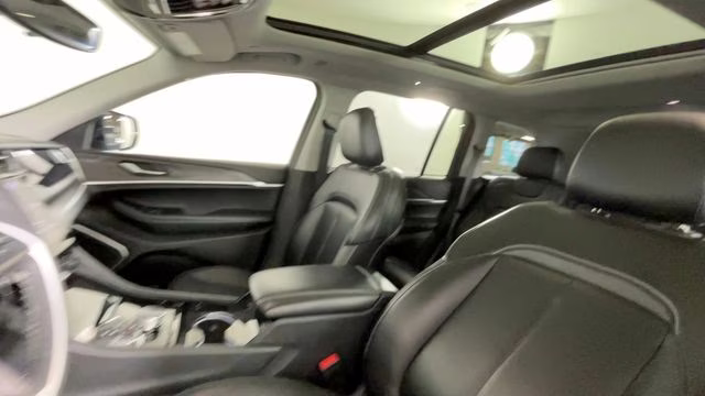 2023 Baltic Gray Metallic Clearcoat Jeep Grand Cherokee 4xe 4X4 SUV