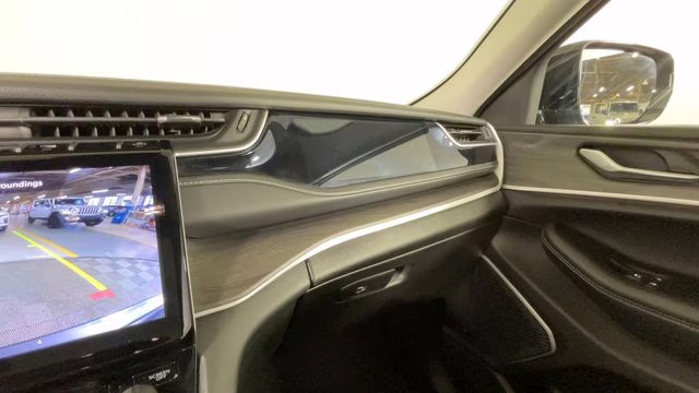 2023 Baltic Gray Metallic Clearcoat Jeep Grand Cherokee 4xe 4X4 SUV