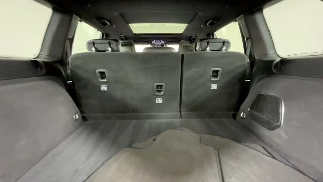 2023 Bright White Clearcoat Jeep Grand Cherokee Overland 4xe 4X4 SUV