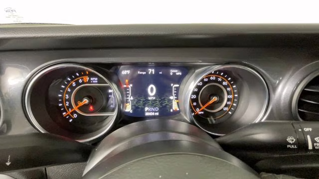 2022 Bright White Clearcoat Jeep Gladiator Altitude 4X4 Truck